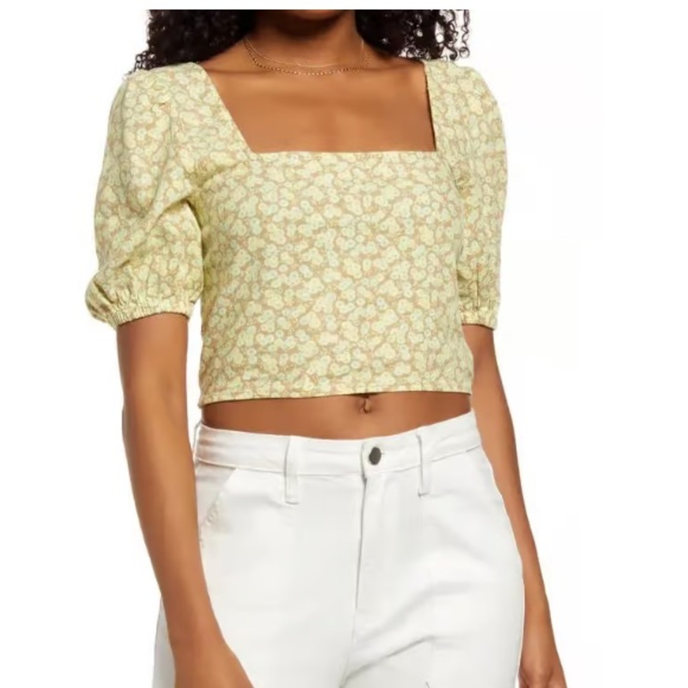 BP. Puff Sleeve Crop Top - Beige Nougat Allison Floral
Brown yellow blue